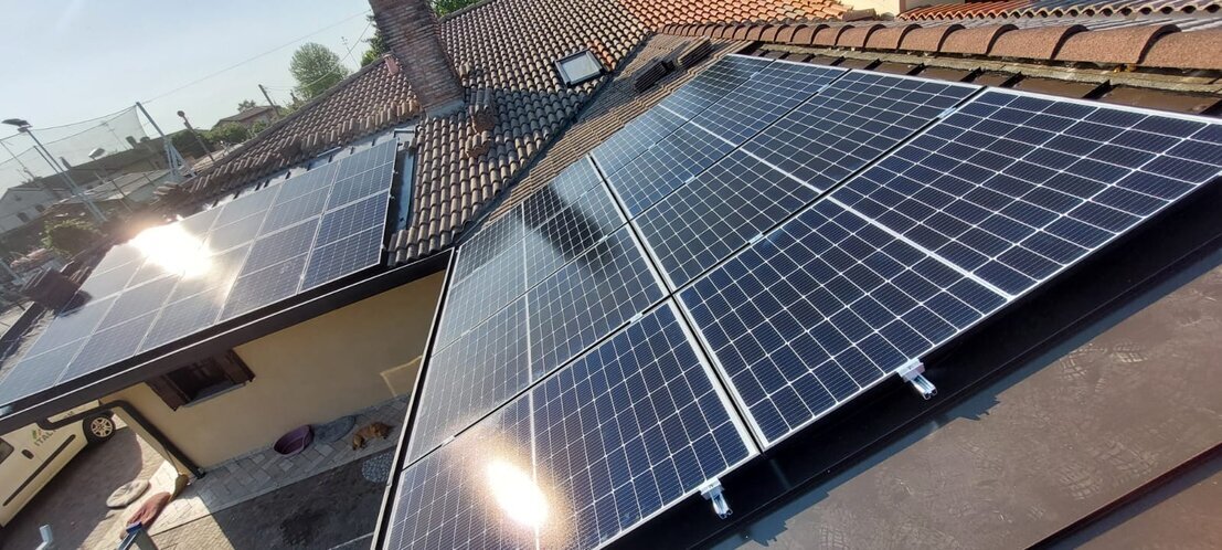 Impianto fotovoltaico da 6 kW su tetto a falda
